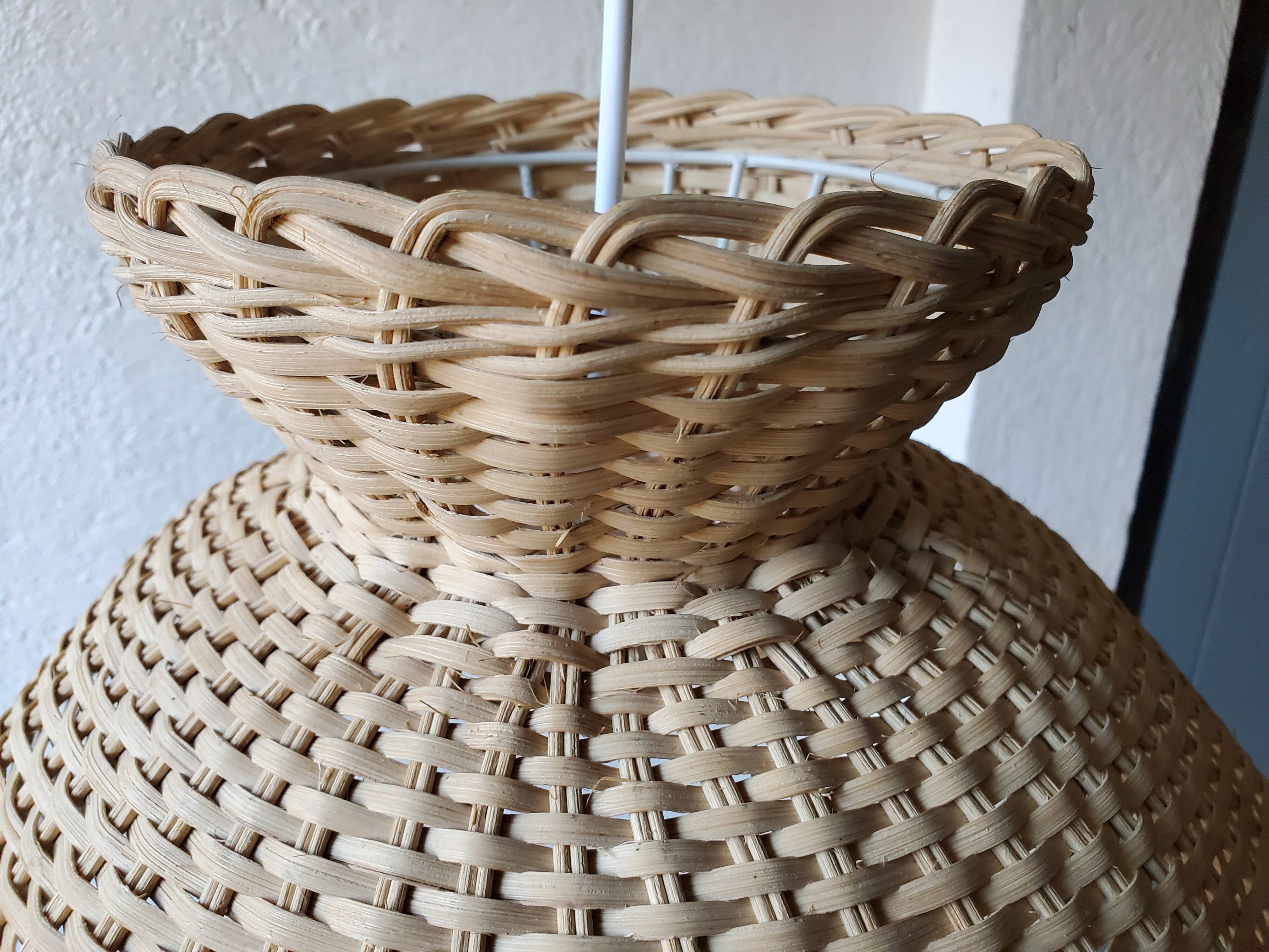 Rattan suspension