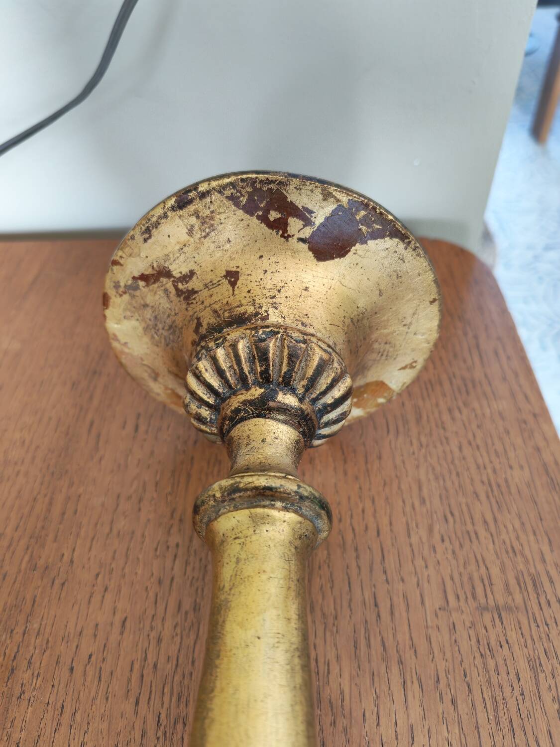 Golden wooden lamp base