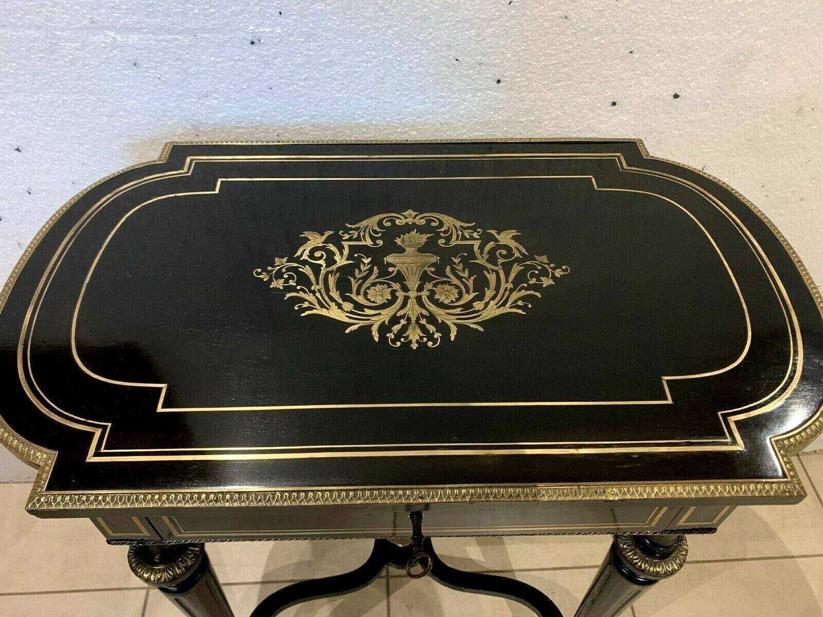 Worker Napoleon III Blackened wood and brass marquetry engraved xiX century