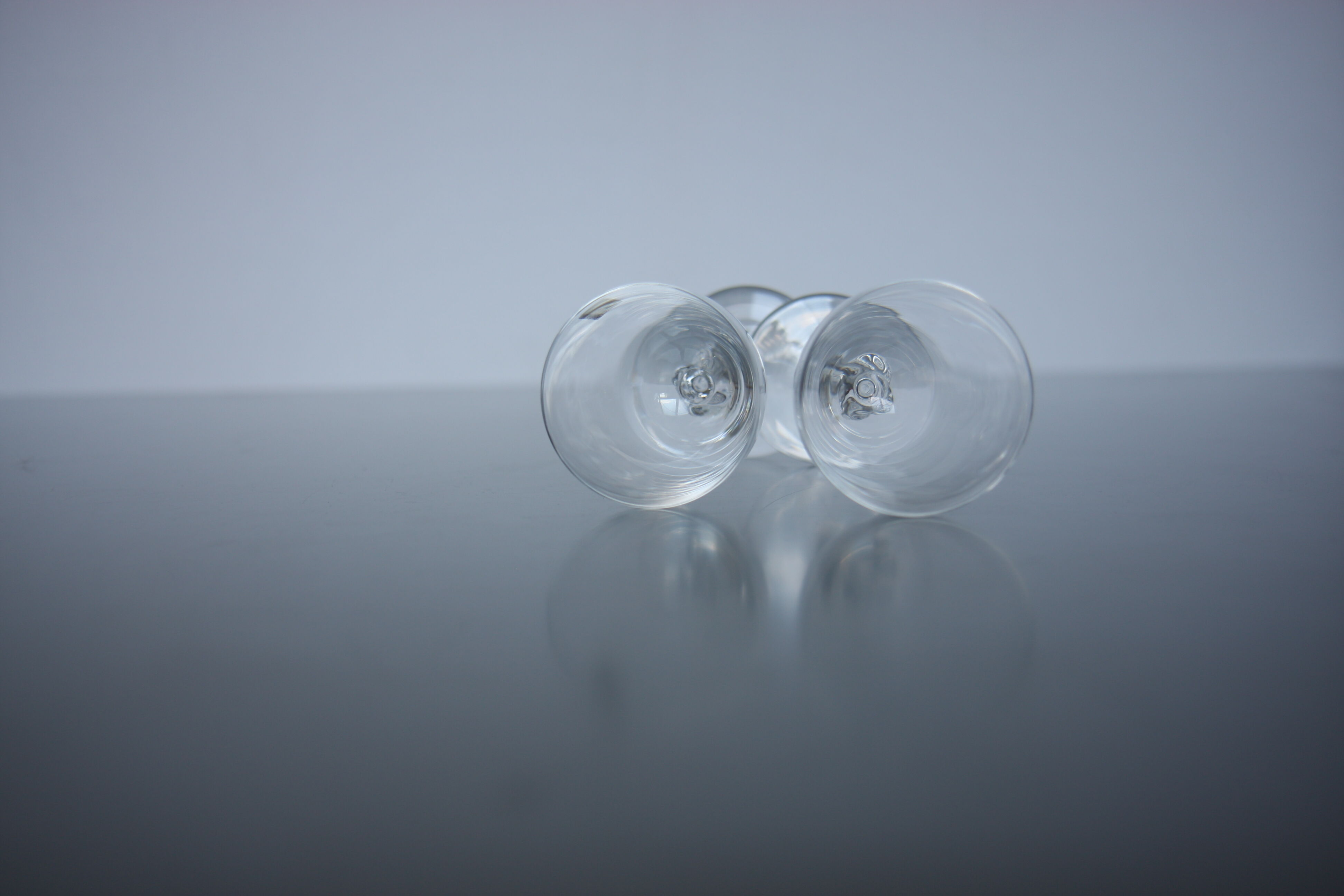 Set of two Daum glasses, Bolero model.