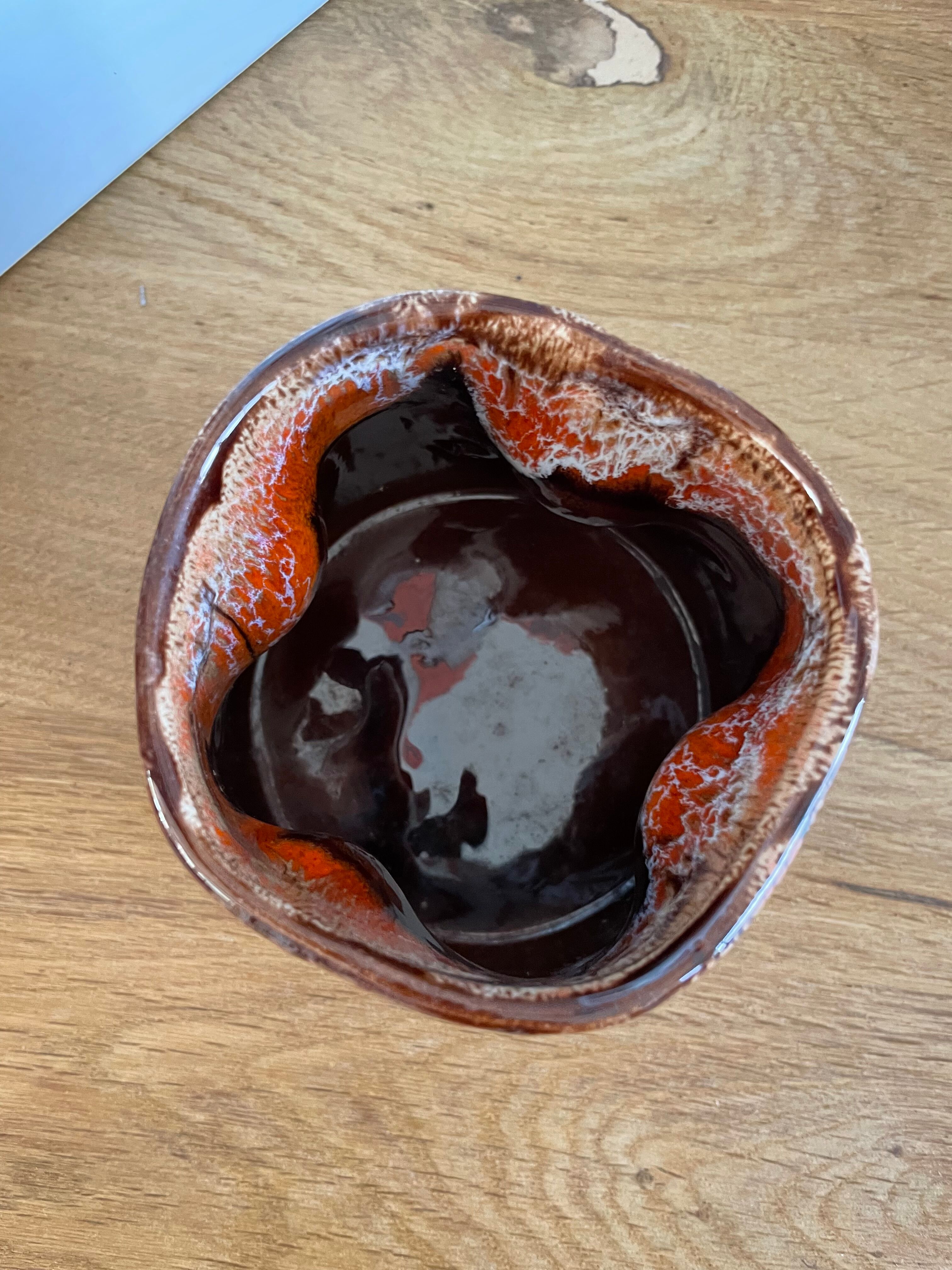 Crumpled pot Vallauris