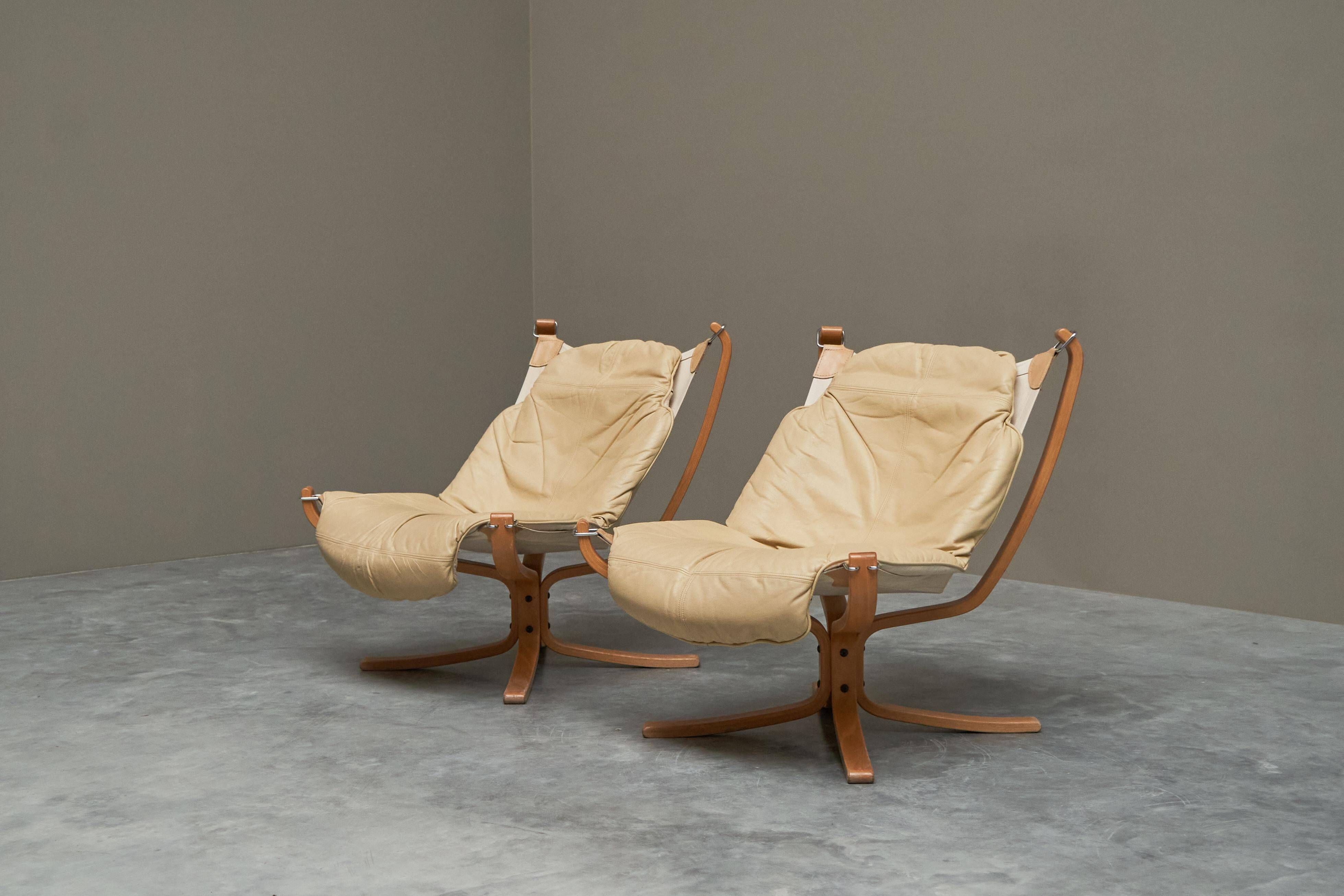 Pair of Sigurd Ressell Falcon Lounge Chairs leather, canvas, birch, 1970s