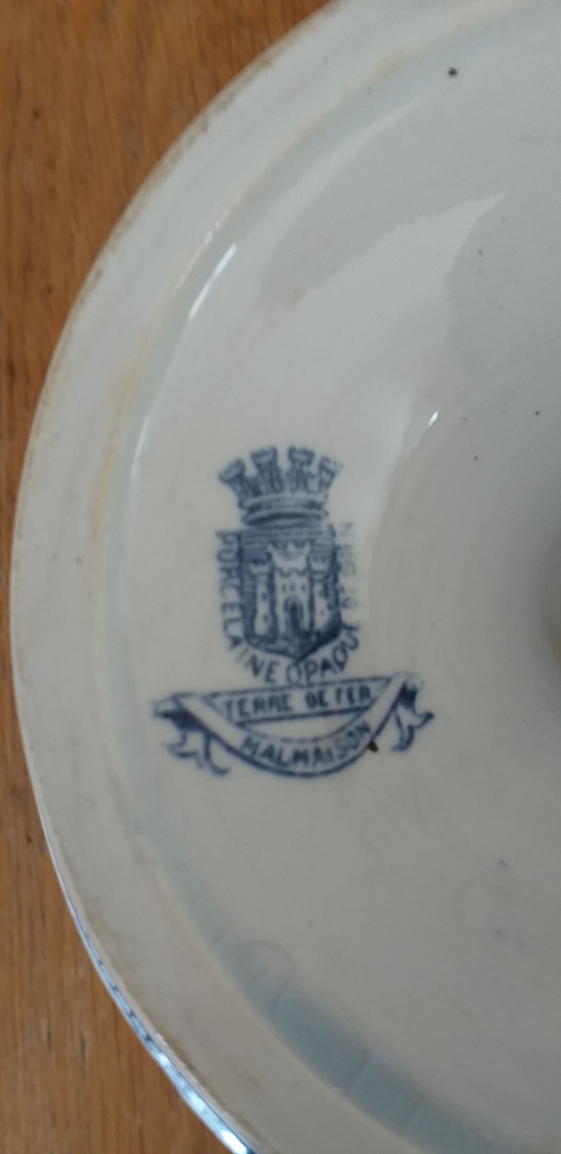 Fruit basket in opaque porcelain Terre de Fer de Gien model Malmaison