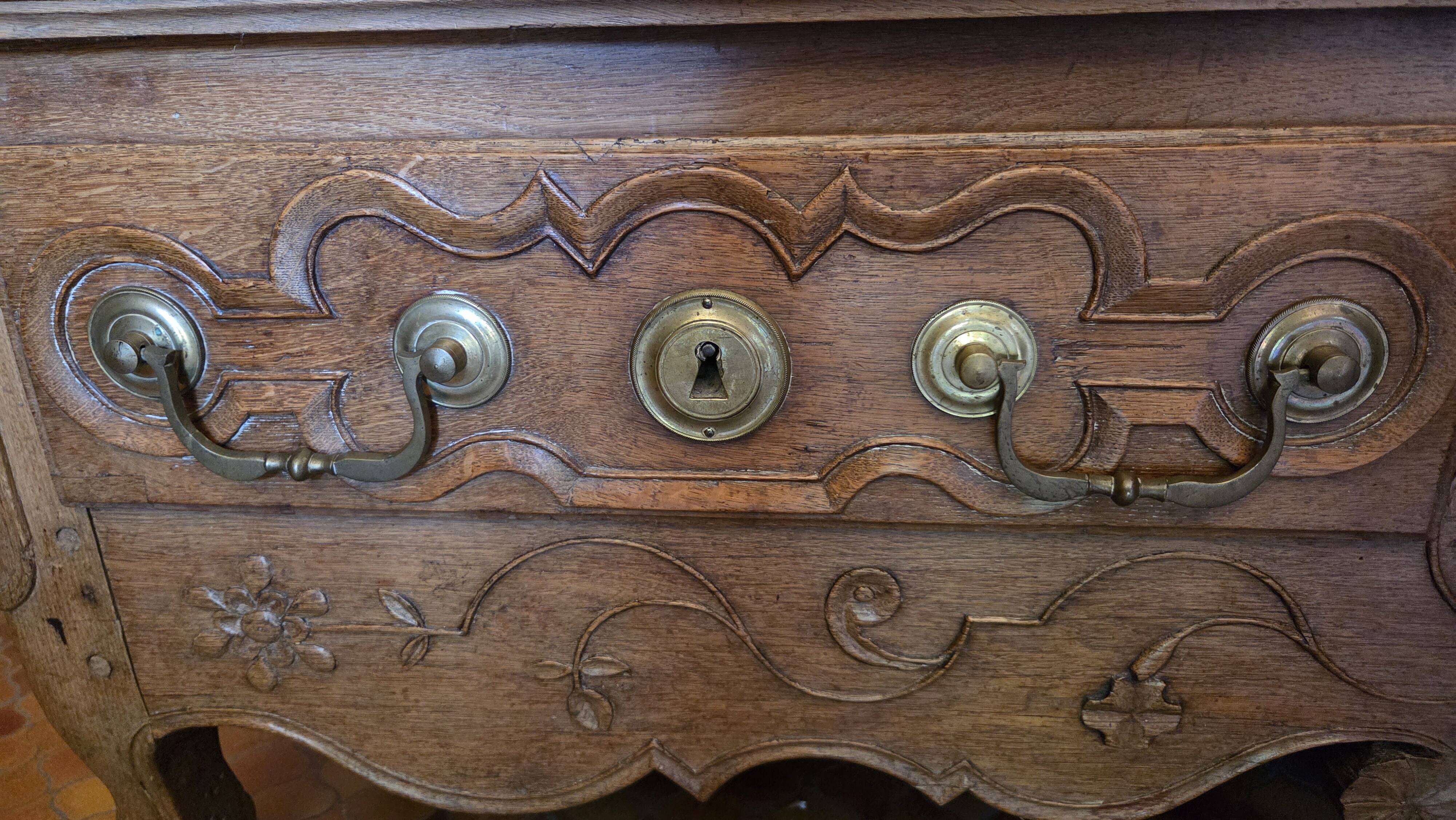 Lorraine wardrobe in solid oak from 1850