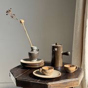 Lot de 6 assiettes à dessert vintage en grès brun