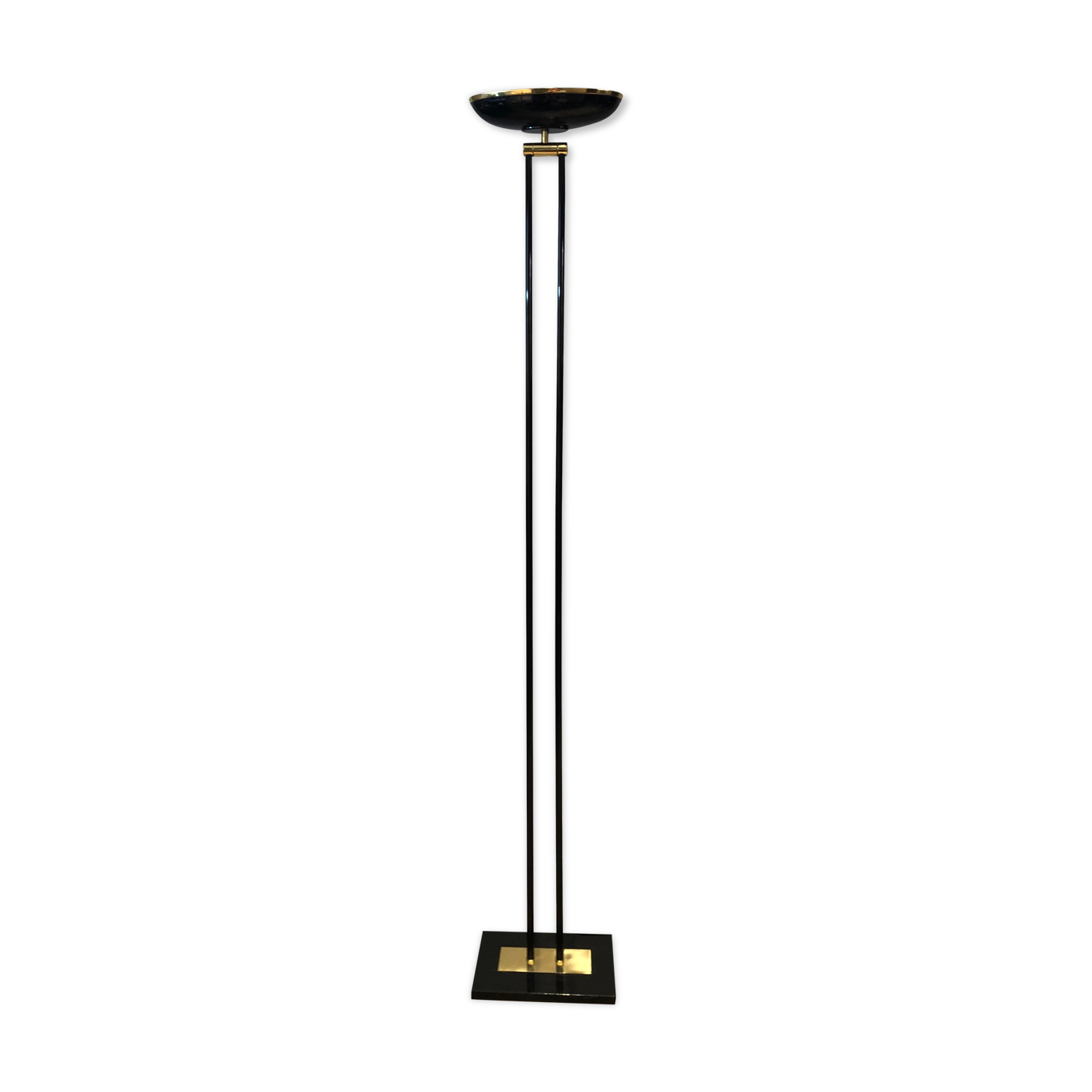 Floor lamp in black lacquered metal and brass