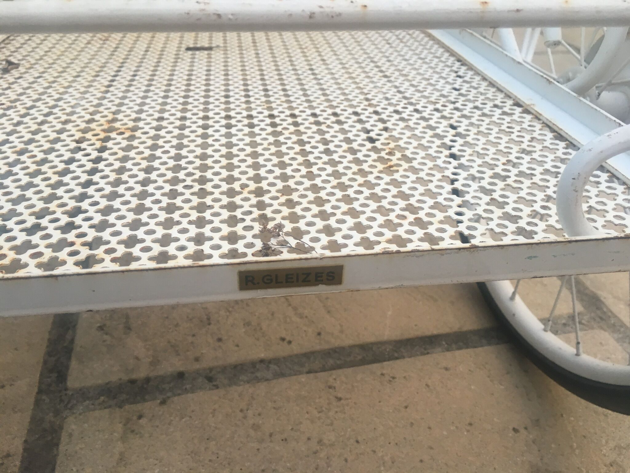 Serving table wrought iron