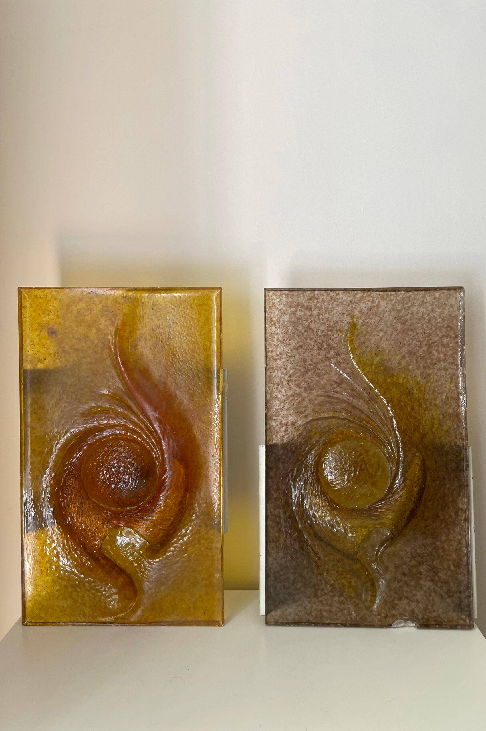 Resin and Metal Wall Lamp