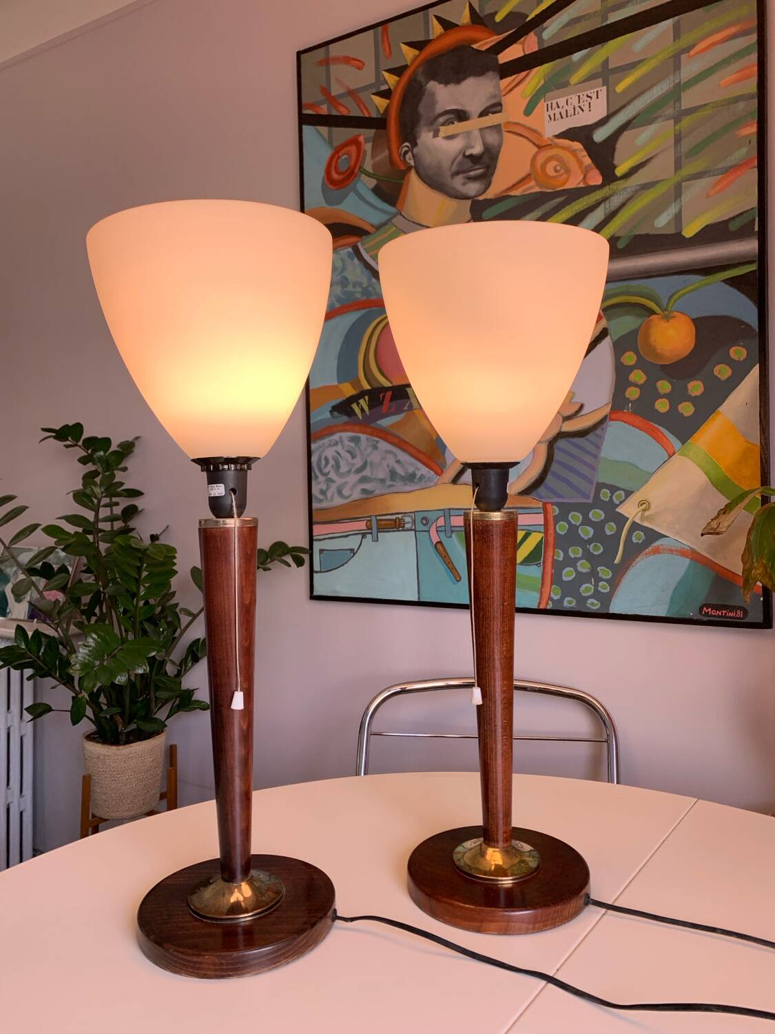 Pair of wooden and white opaline foot lamps