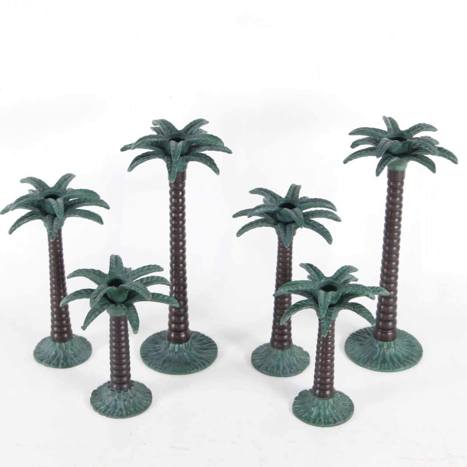 Lot de bougeoirs en laiton