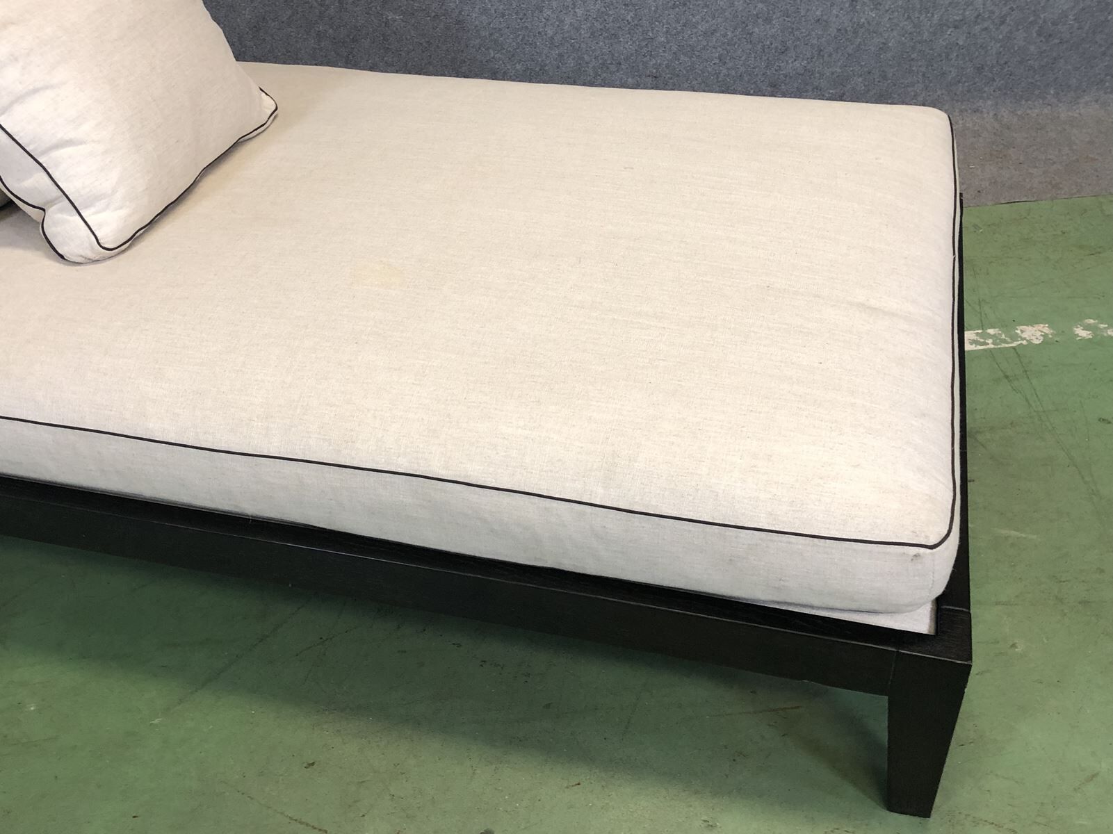 Modern rest bed