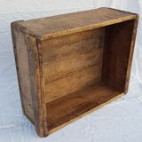 Old workshop box in solid wood with marking / 4 kg