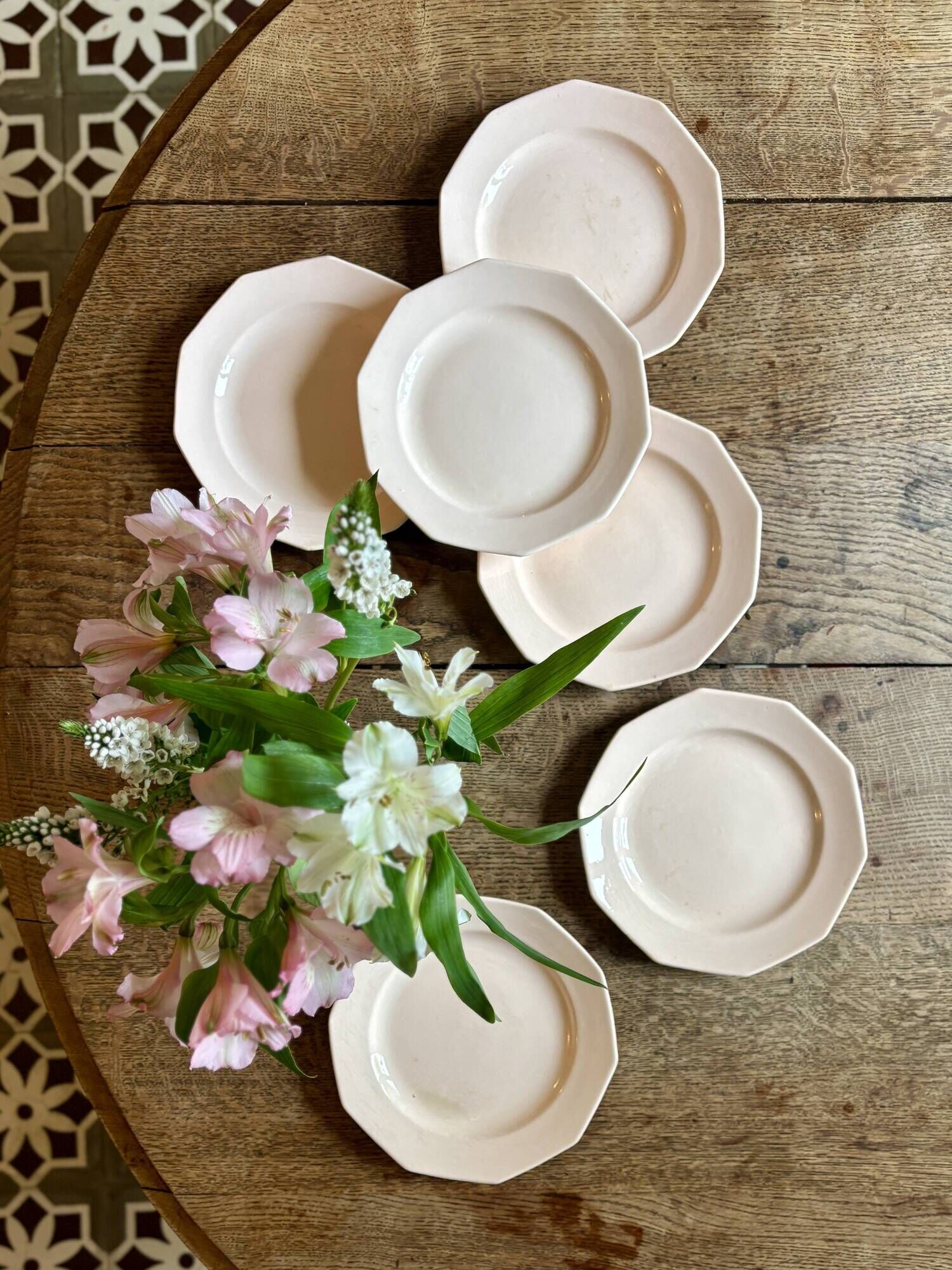 Set of 6 vintage dessert plates from Saint Amand.