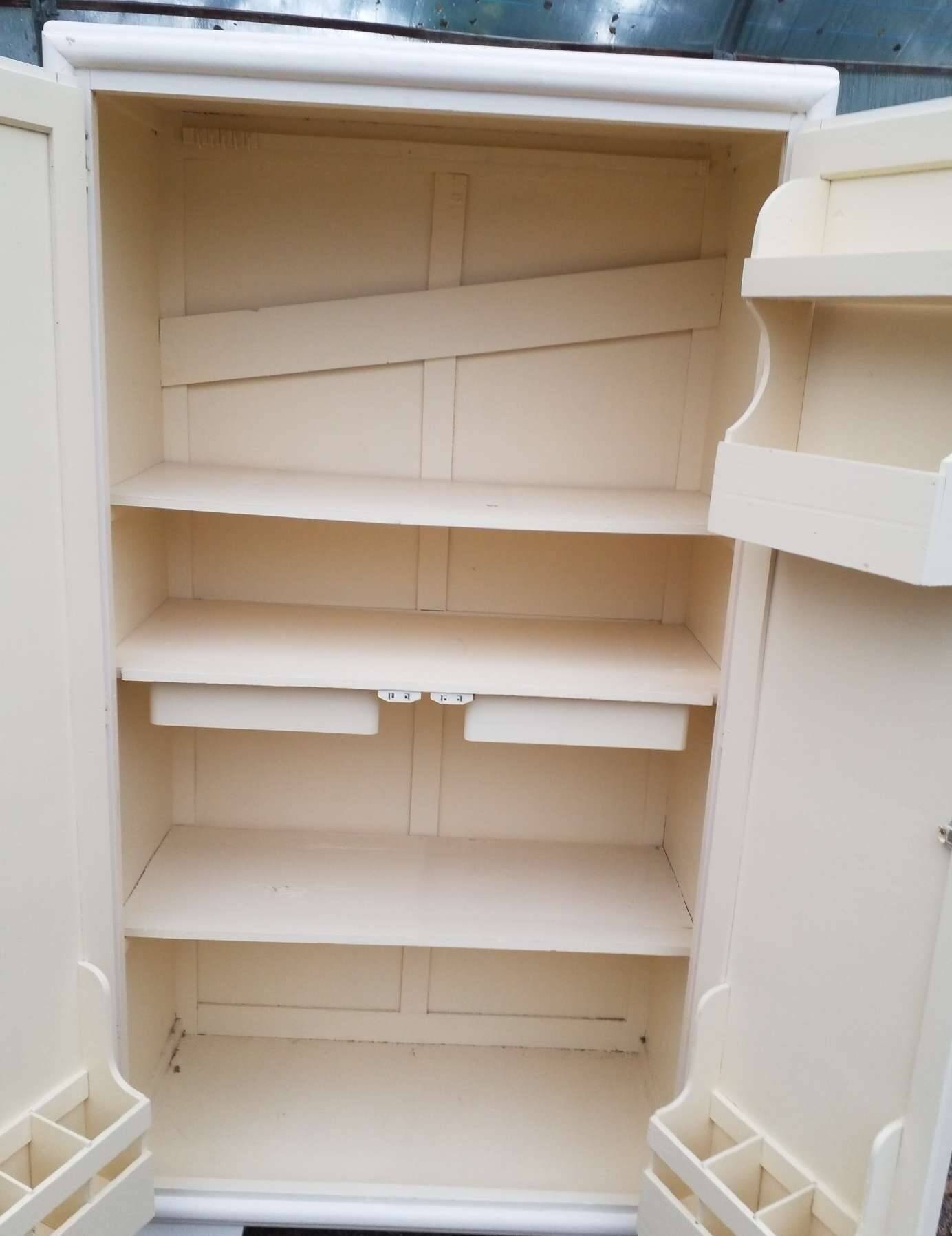 Mado sideboard cabinet