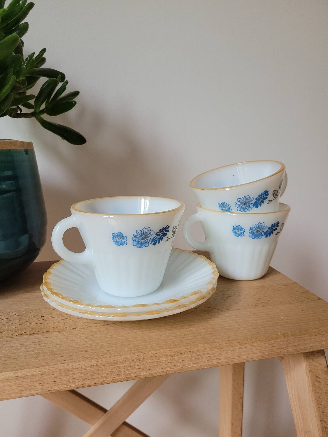Lot de 3 tasses et soucoupes Crisa