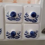 Wall-mounted kitchen shelf