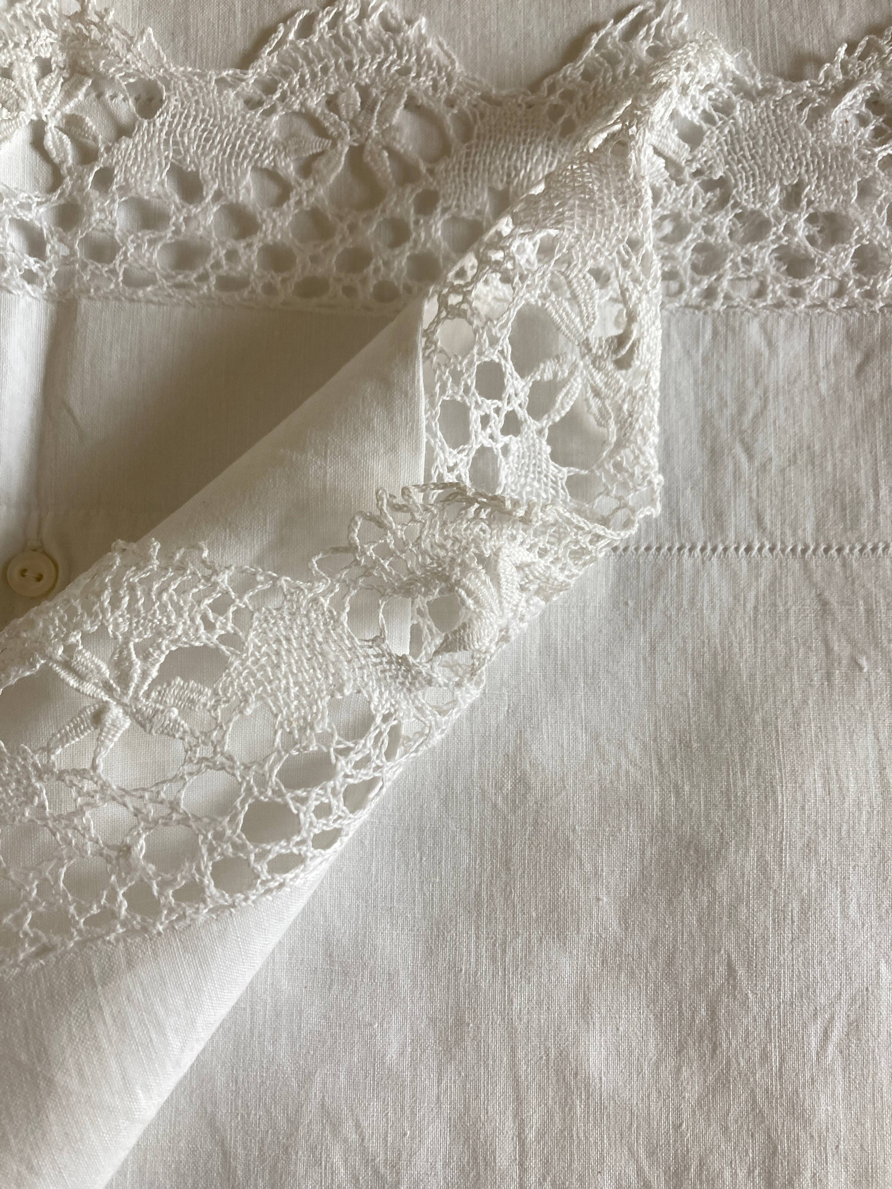 Pair of embroidered 19th linen linen pillowcases