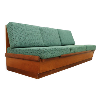 Mid century sofabed in walnut by jindrich halabala for up zavody, 1950´s