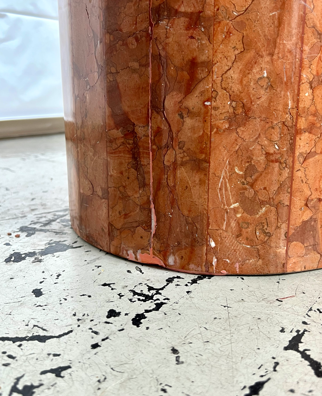 Dining table in vintage alicante red marble