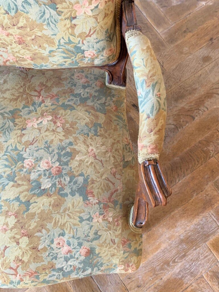 Armchair to the Queen, Louis XV style, circa 1750