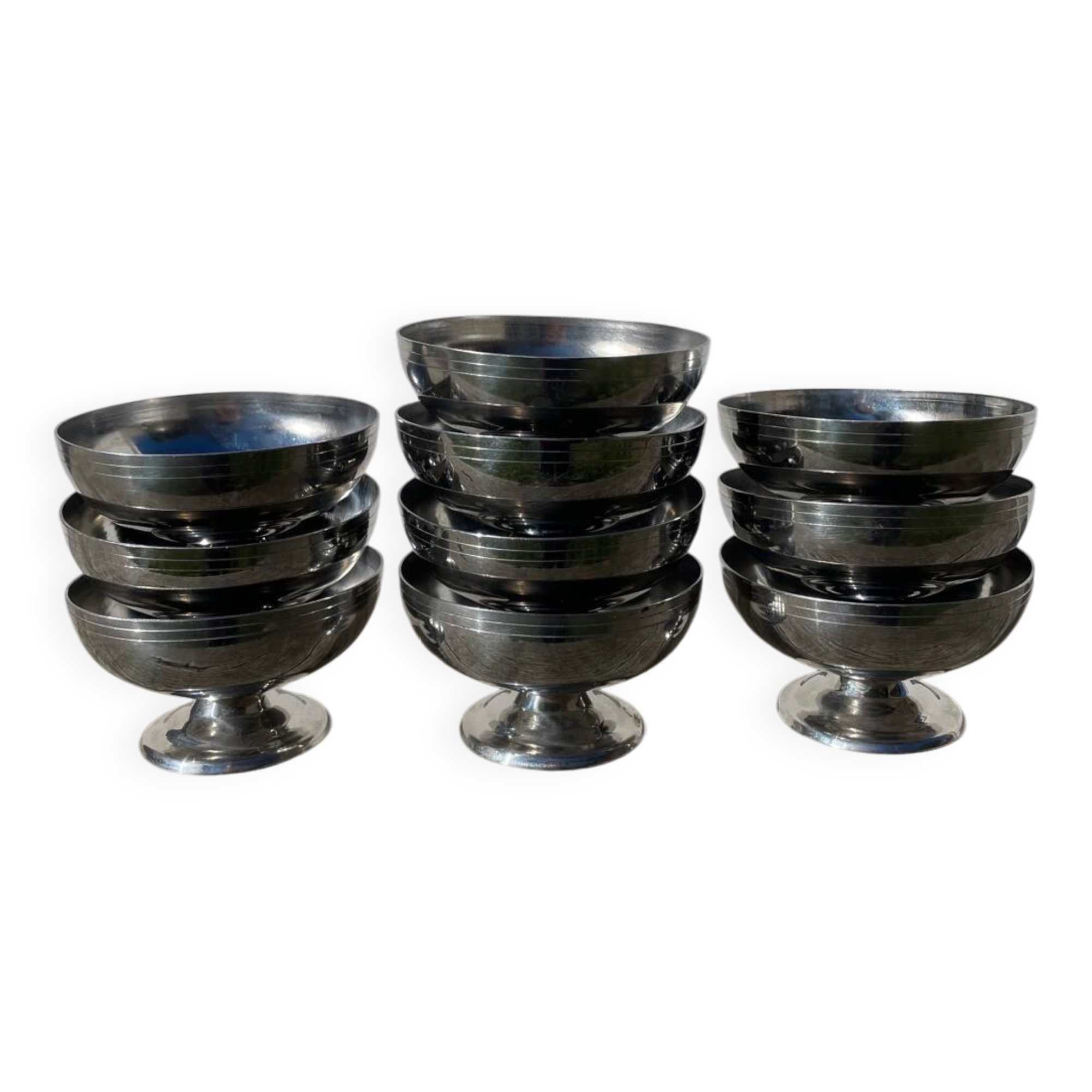 10 coupelles en inox 1970