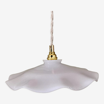 Suspension abat-jour vintage en opaline blanche