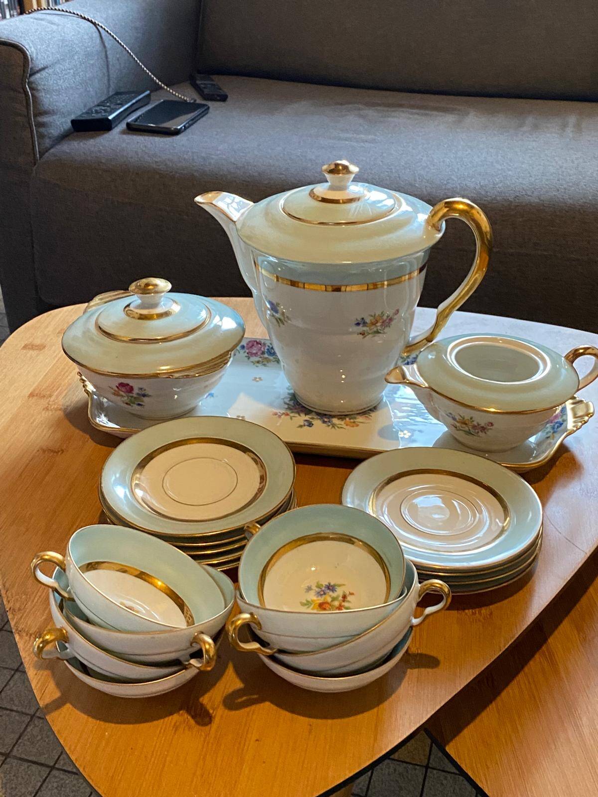 Complete coffee/tea service in Limoges porcelain – Vintage 1950s