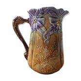 Pitcher dabbling