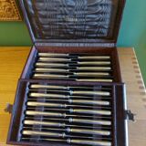 Box 24 silver metal knives, Ravinet Denfert
