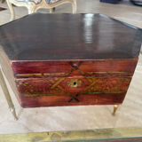 Boite ancienne en bois verni