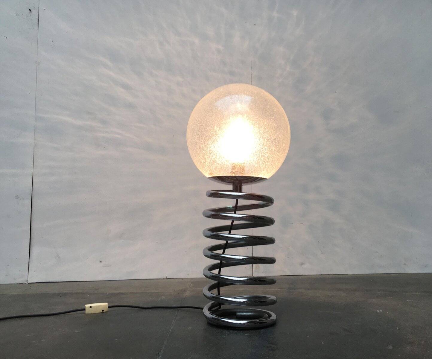 Floor lamp with spiral bulb from the German space age mid-century by Ingo Maurer for M-Design, 1960s.