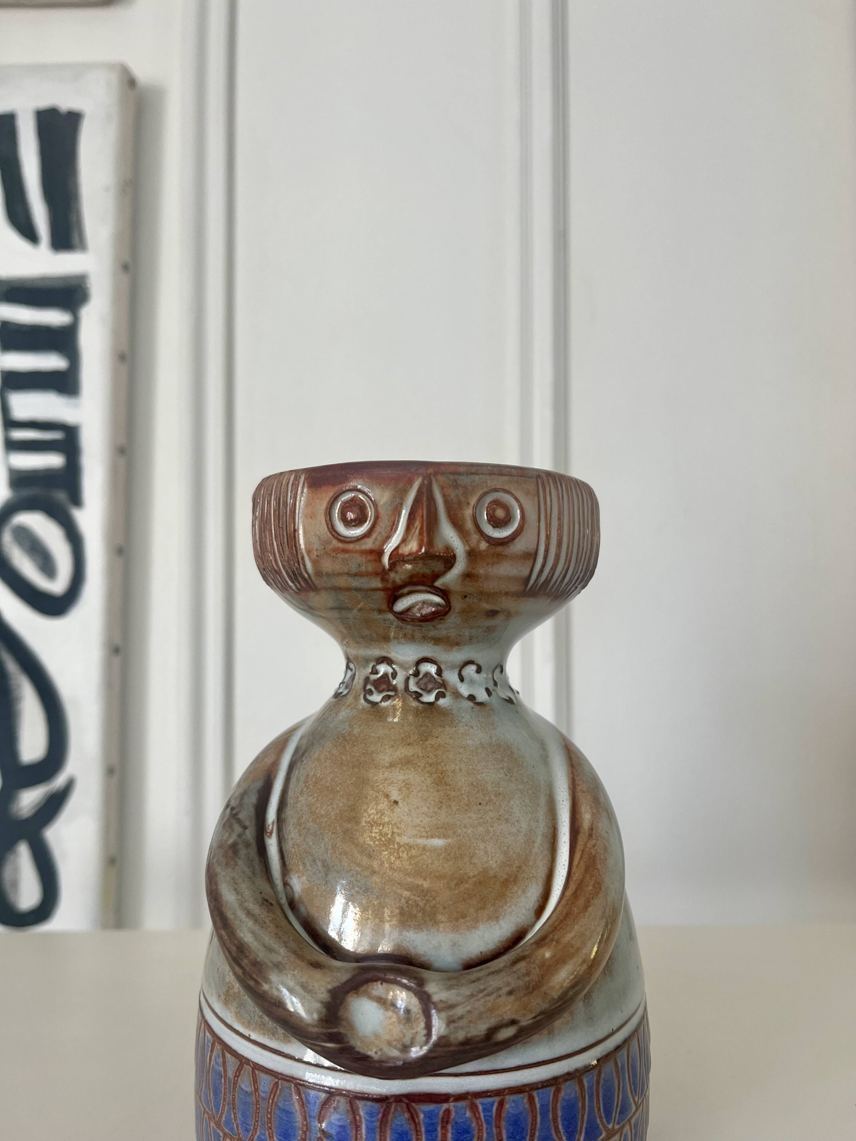 Vase anthropomorphe en céramique