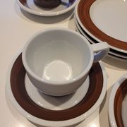 4 tasses, et assiettes à dessert MOSA Maastricht Holland