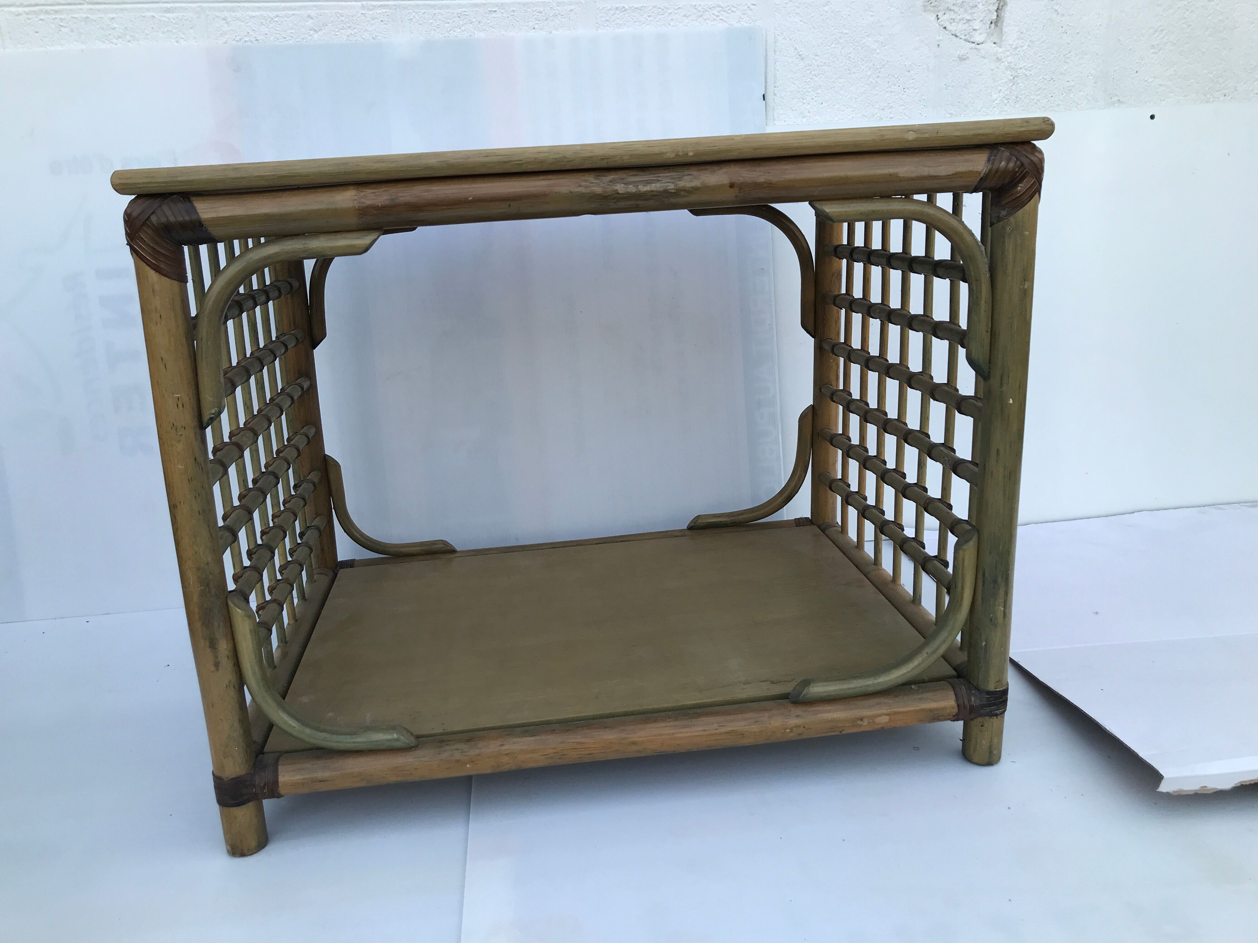 Wicker rattan coffee table 60s-70s