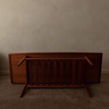 Table basse en teck danois par Grete Jalk avec cadre à lattes, années 1960.