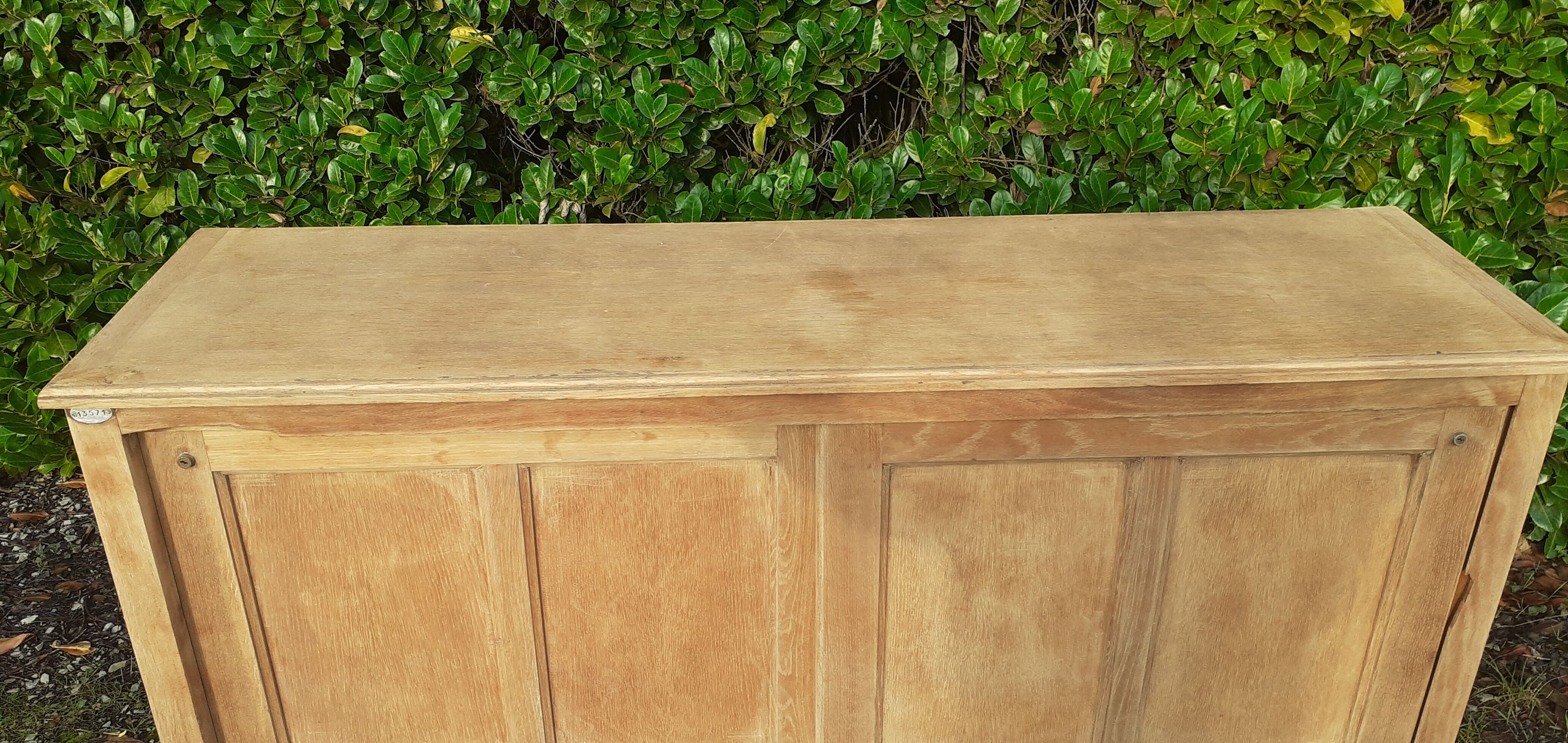 Parisian buffet 2 sliding doors raw wood oak