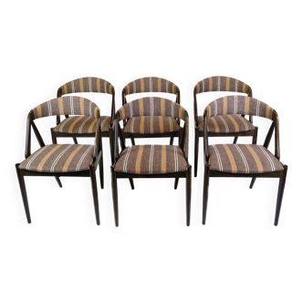 Ensemble de 6 chaises de salle à manger modèle 31 réalisées en bois foncé par Kai Kristiansen