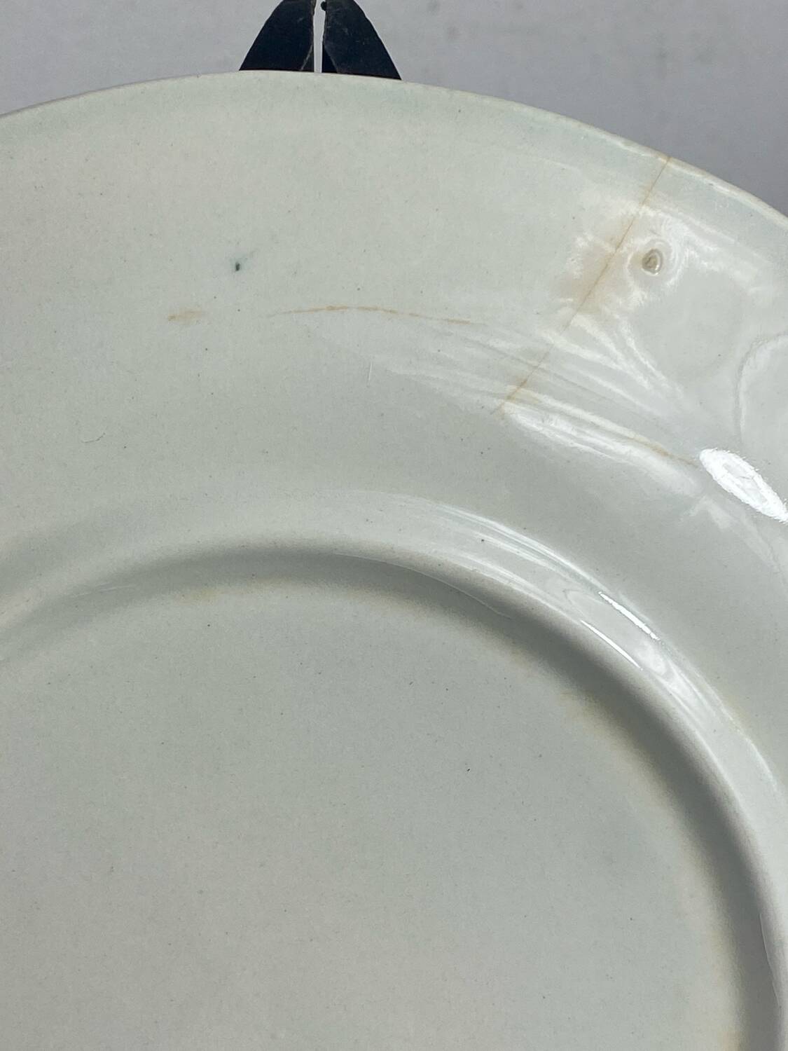 Four Boch Belgium dessert plates