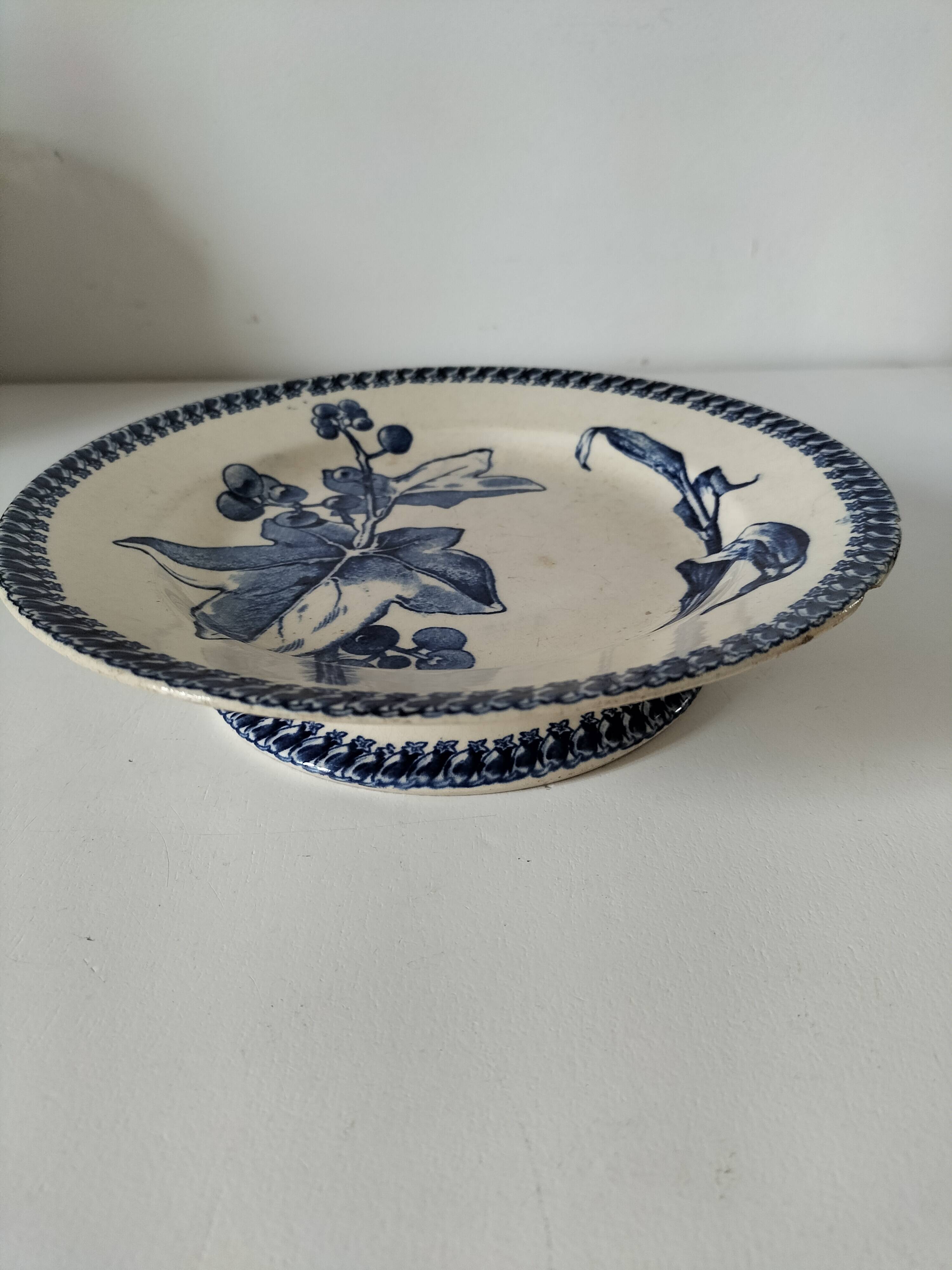 E. Bourgeois Grand Dépôt plant blue decoration washbasin plate