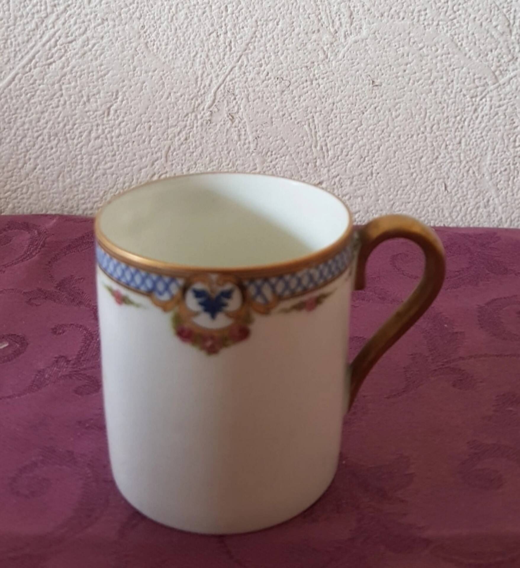 2 small cups with their saucers, Limoges