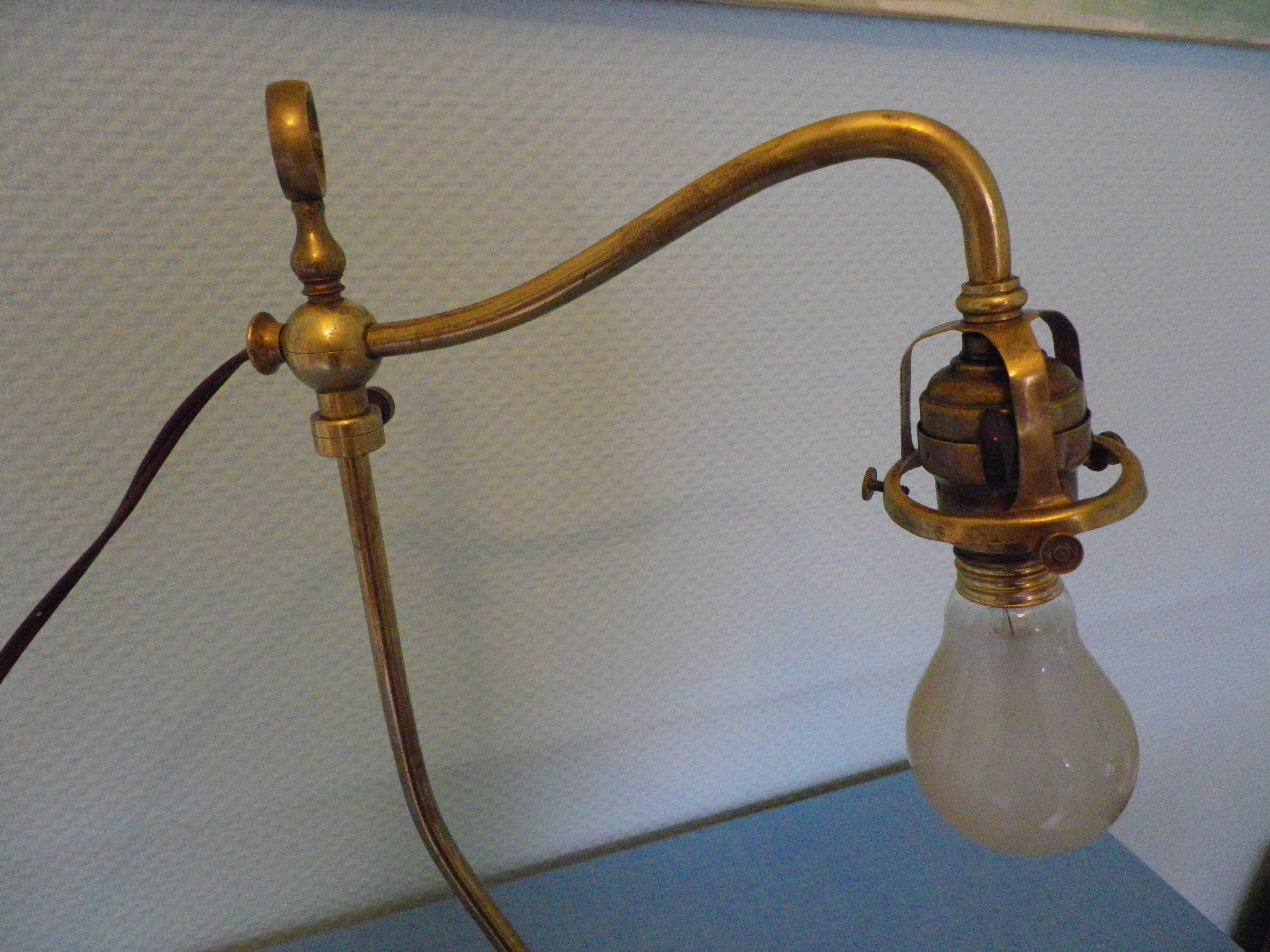 Fully brass lamp foot - Articulated arm - 1930s