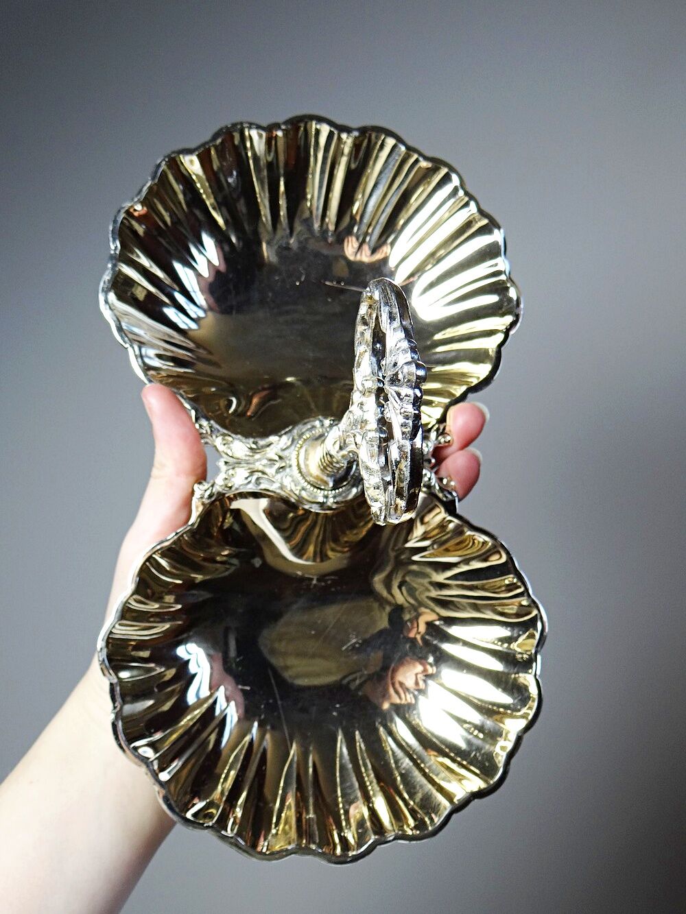 Vintage 50-70 light gold metal double shell server