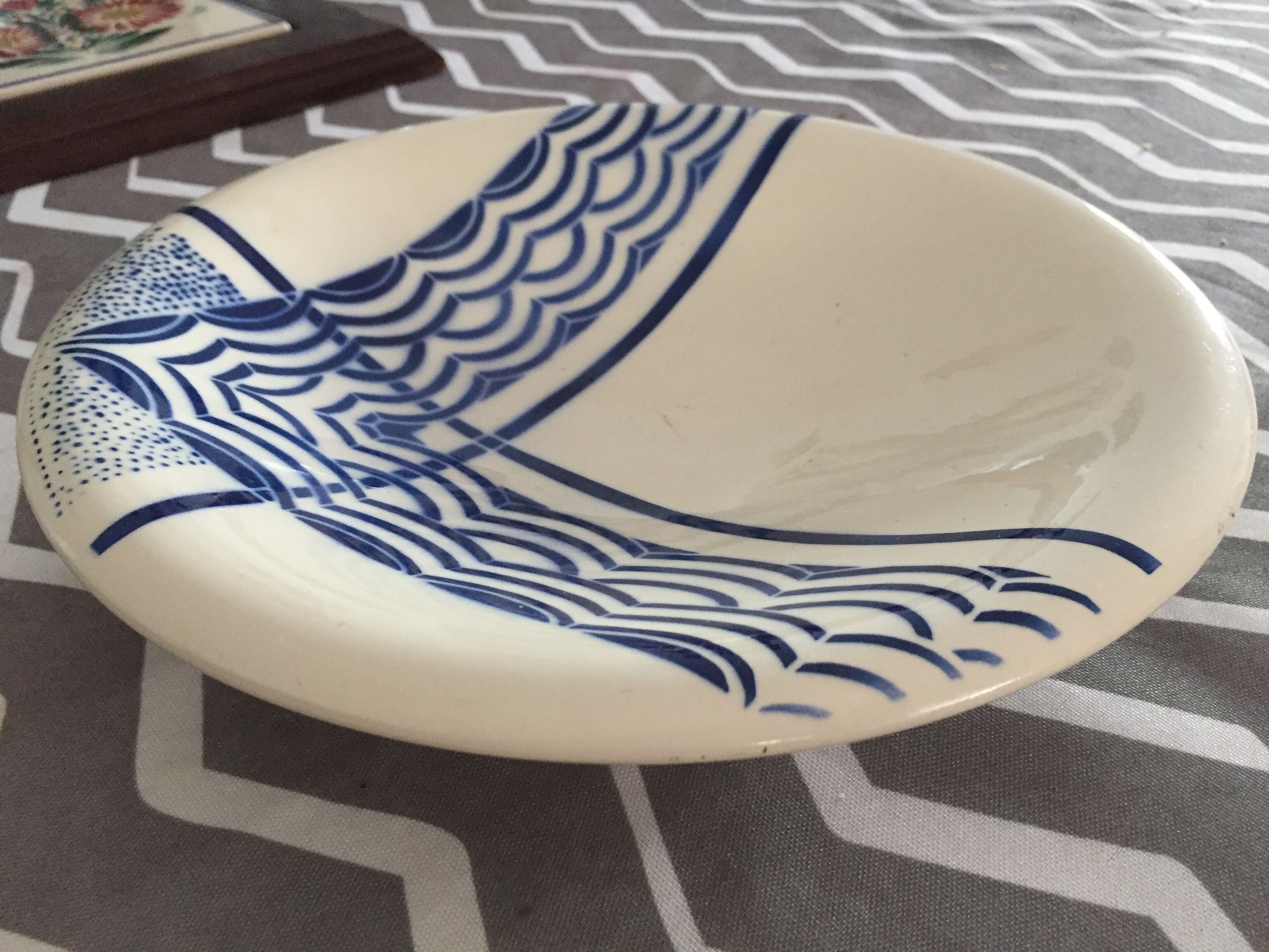 Hollow round dish Badonviller