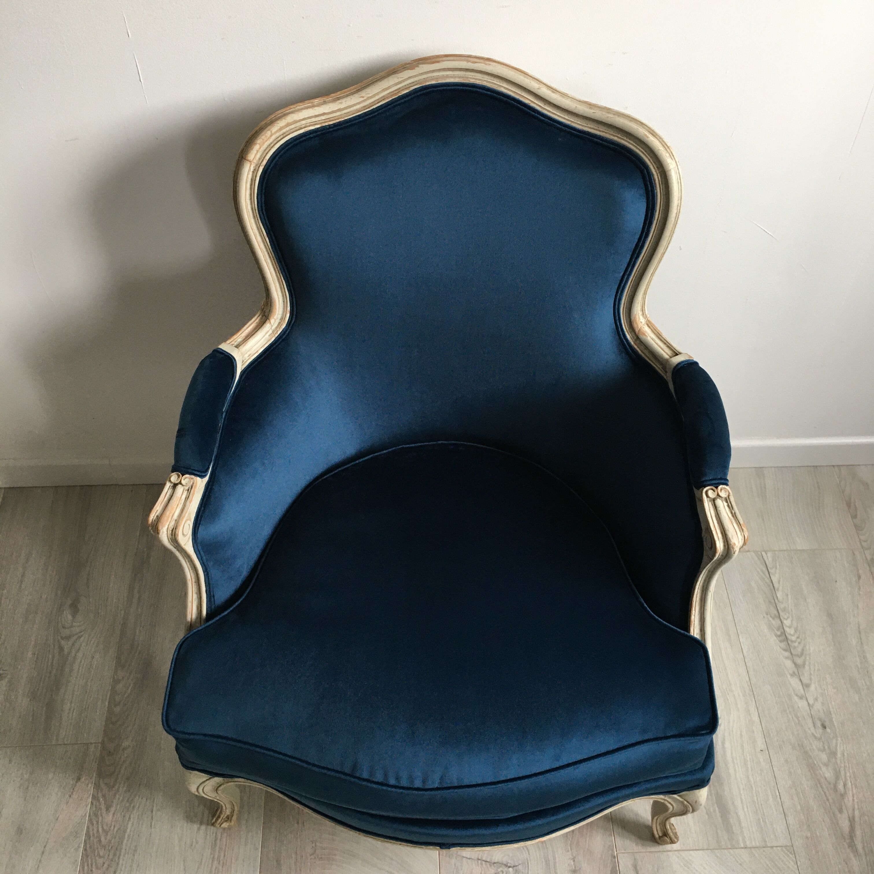Armchair Louis XV lined with velvet - fully restored