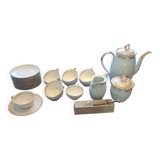 Service à café "vintage" en porcelaine.