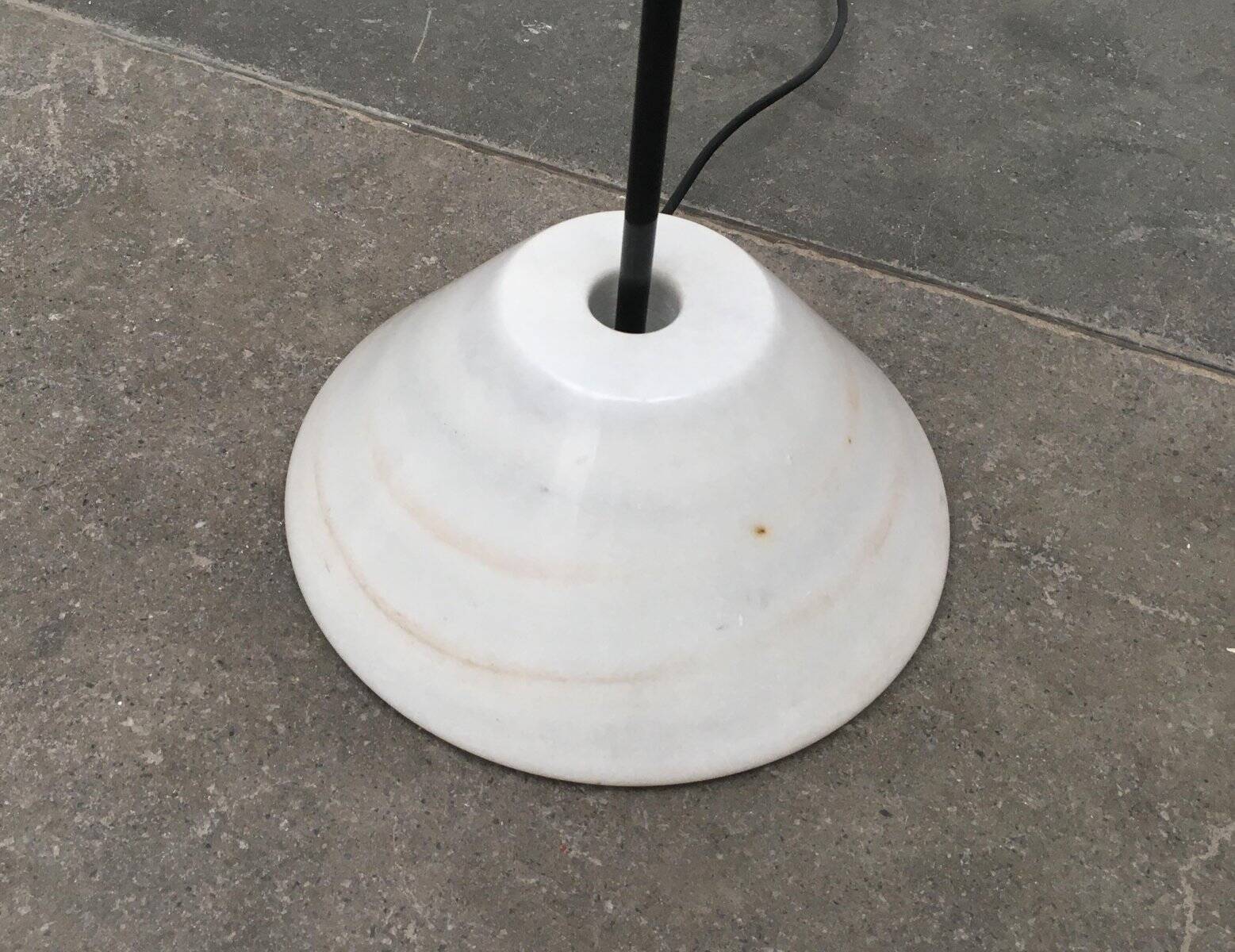 Mid-Century Snow floor lamp by Vico Magistretti for Oluce, 1970s