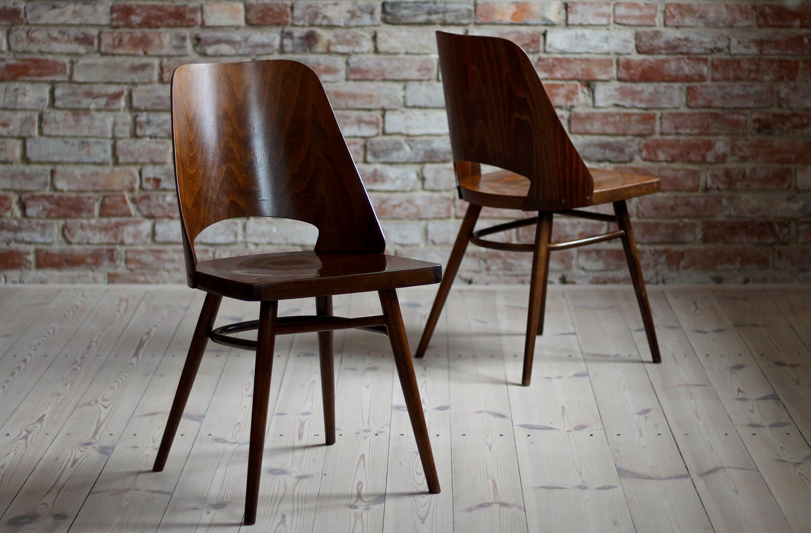 Set of 4 Dining Chairs by Radomir Hofman for TON, Model 514, Beech Veneer