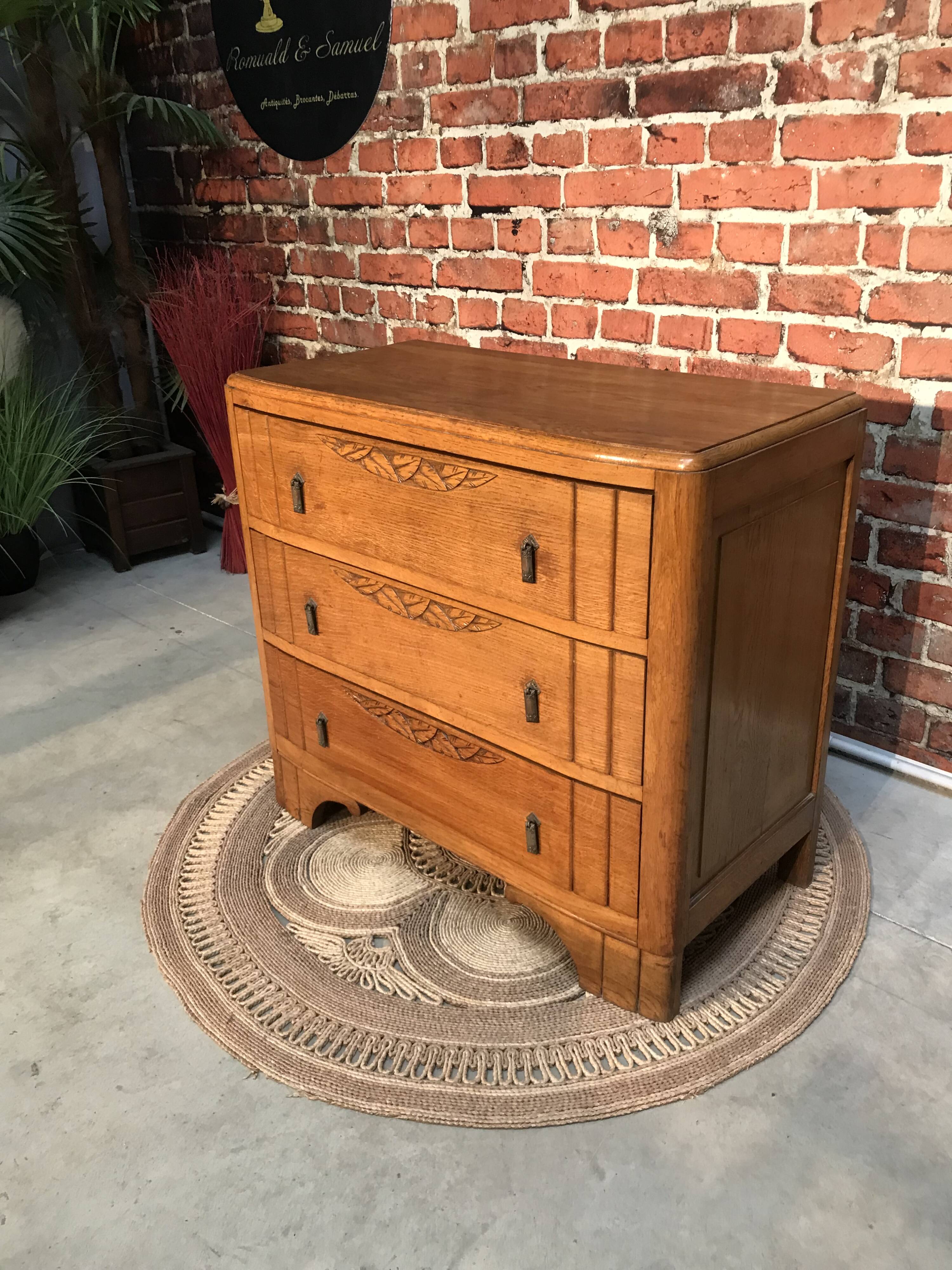 Commode 3 tiroir en bois style art nouveau