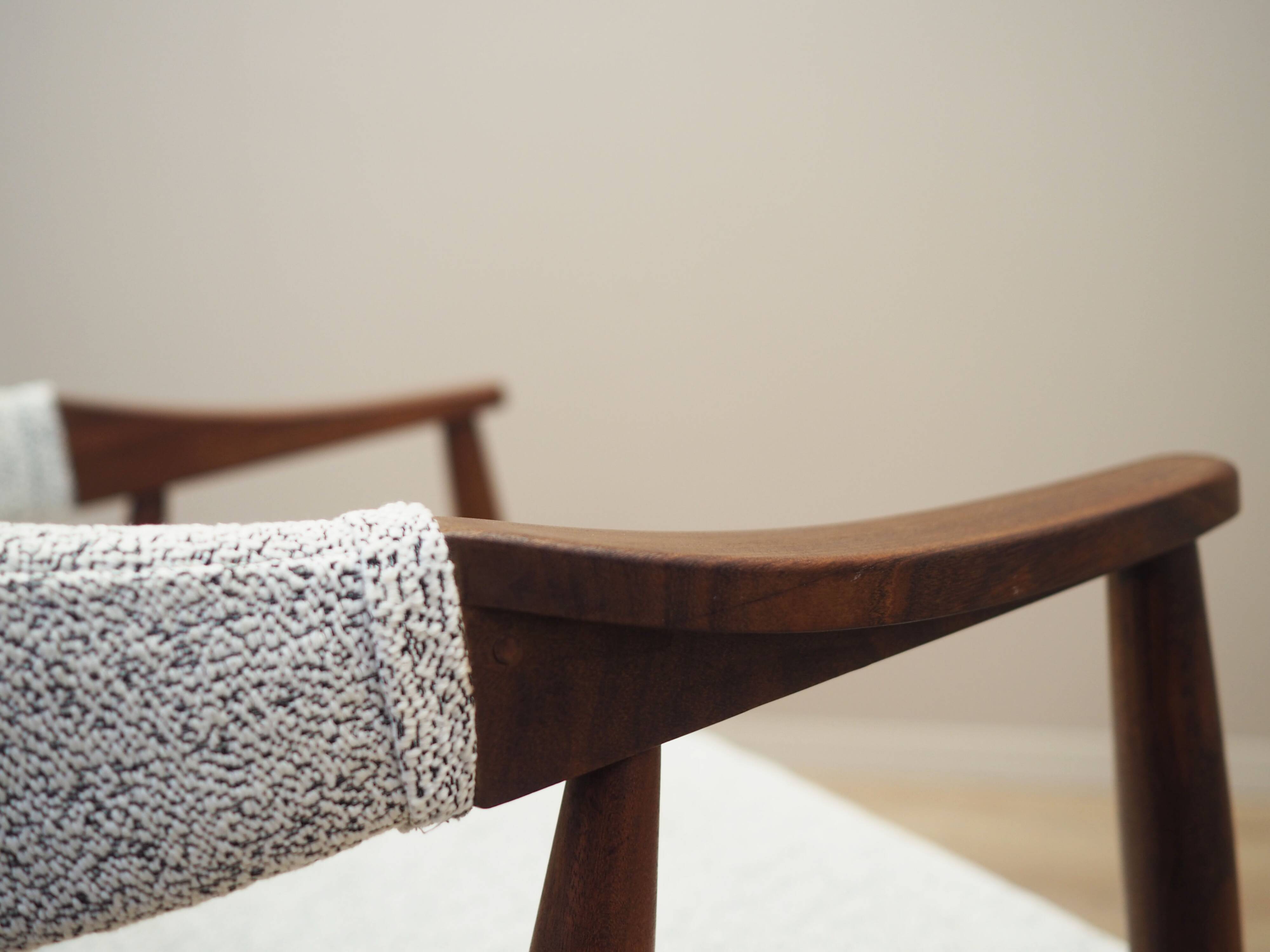 Chaise en teck, design danois, années 1970, production : Danemark