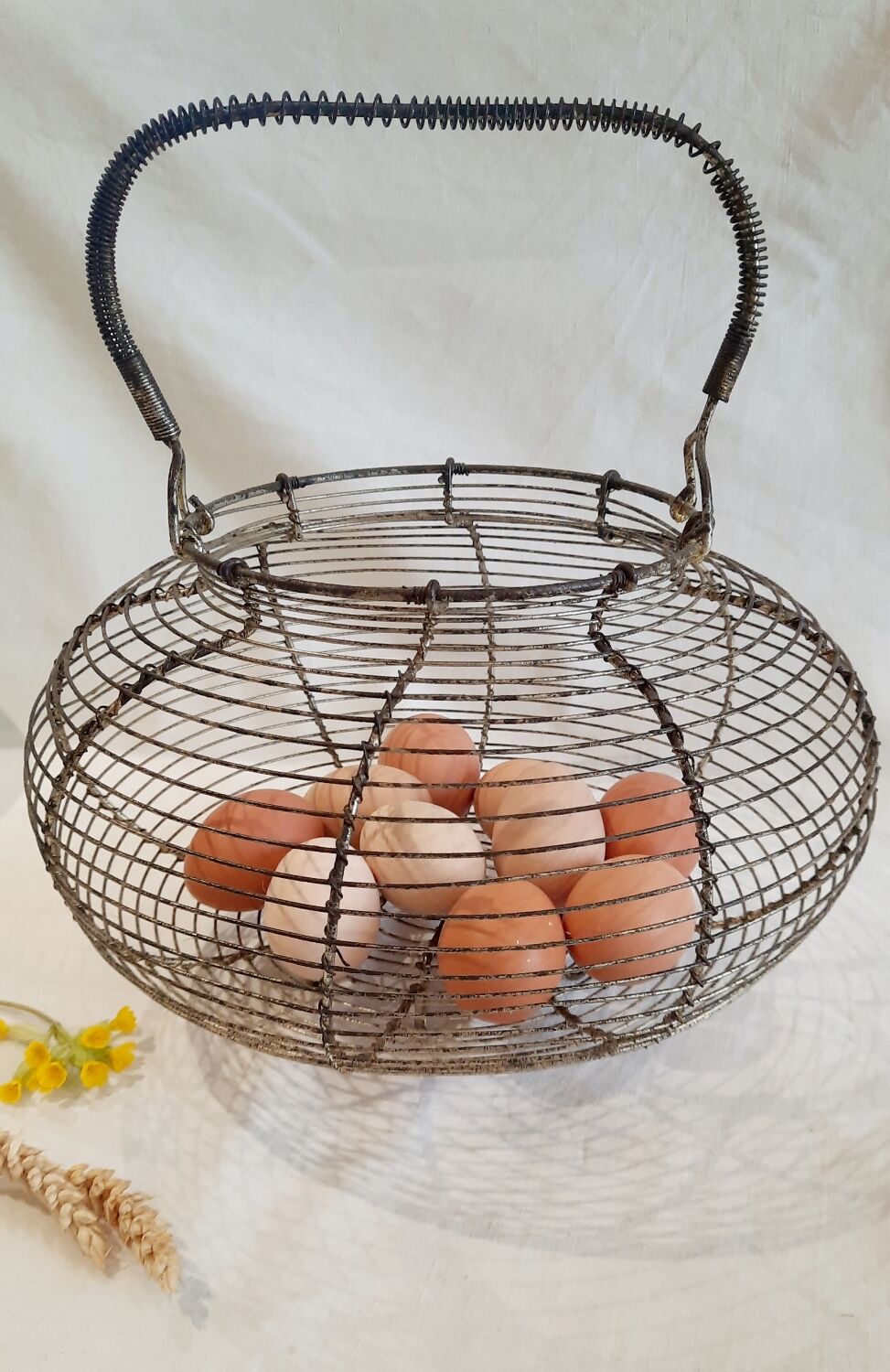 Vintage salad basket